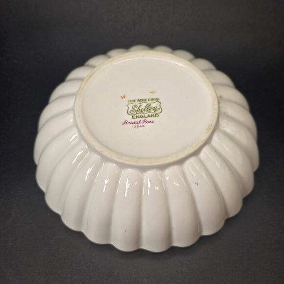 Shelley Bridal Rose Pattern Fine Bone China England Floral Bowl 13545 - Picture 4 of 5